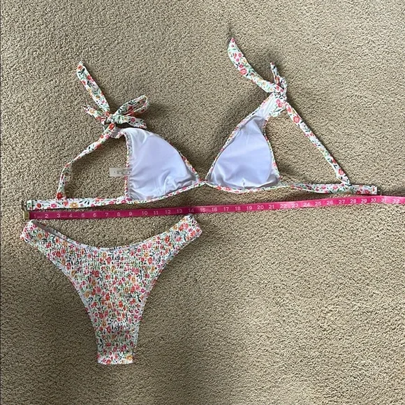SHEIN White and Pink Floral Bikini Set - Picture 5 of 5
